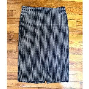 89th & Madison Black and White Zigzag Pencil Skirt